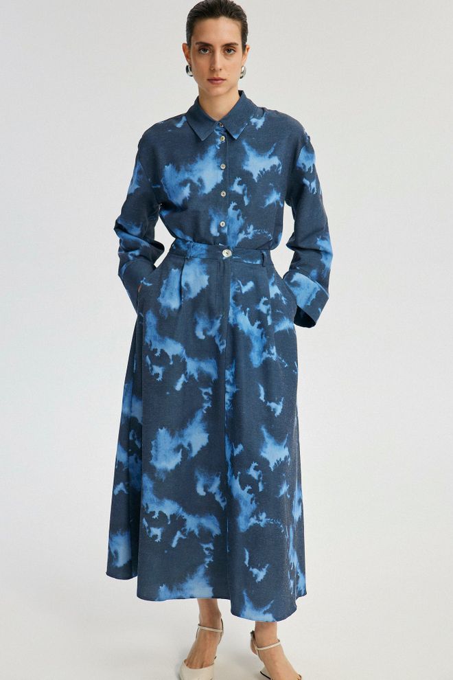 Touche Prive Niebieska Spódnica Maxi W Fasonie A Z Wysokim Stanem Zapięciem Na Guziki I Skośną Kieszenią Hurtowa sprzedaż odzieży Casual