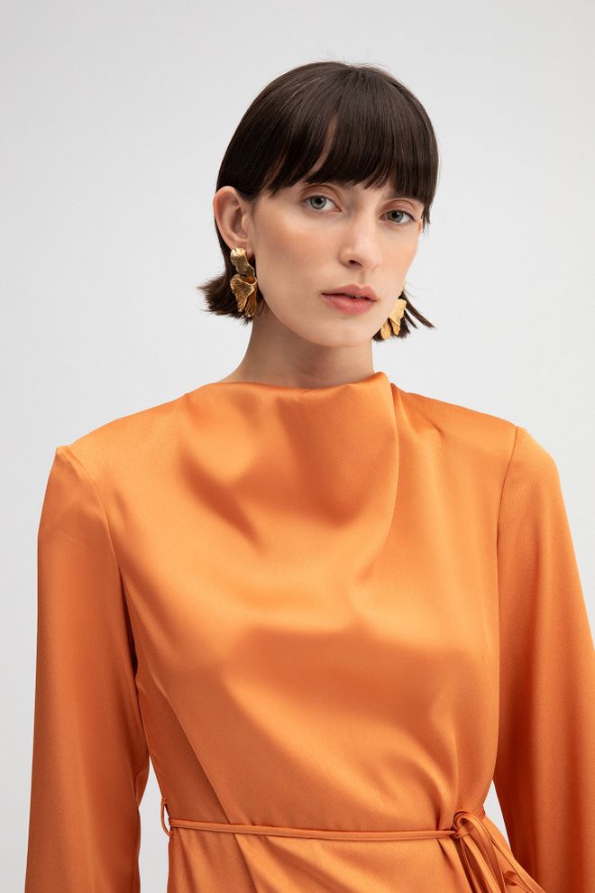 Touche Prive Vestito Arancione Elegante A Portafoglio Con Collo Alto E Maniche Lunghe Abbigliamento all'ingrosso Modesto