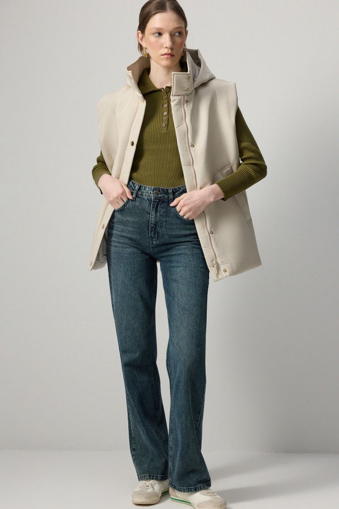 Touche Prive Бежевый Оверсайз Ремешковый Жилет С Клапанными Карманами И Кнопками Оптовая продажа одежды Скромный