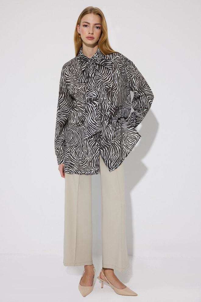 Touche Prive Chemise Noire Oversize Avec Motif Animalier Et Col Polo Vêtements en gros Décontracté