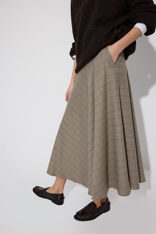 Touche Prive Elegant Beige Checkered Flared Maxi Skirt Wholesale Clothing Spring