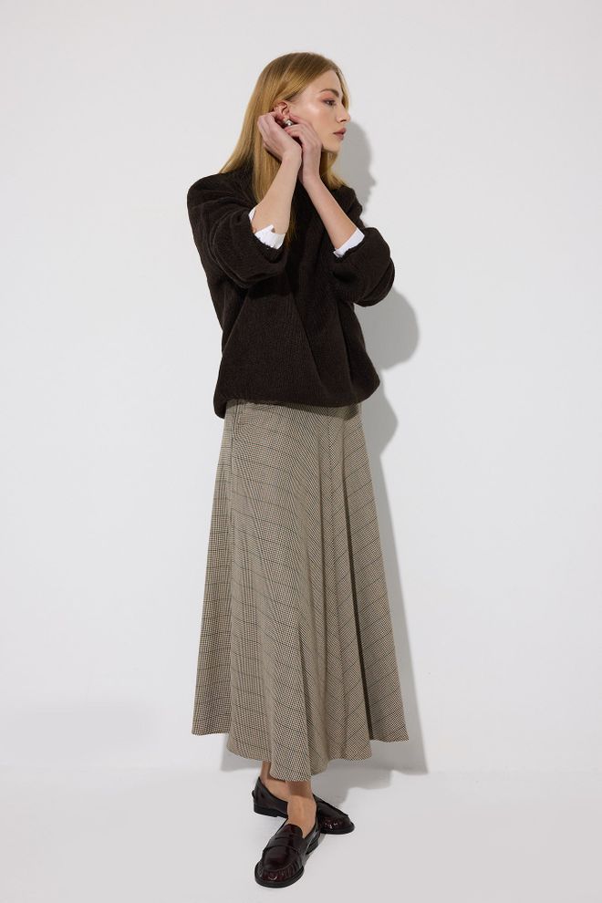 Touche Prive Elegant Beige Checkered Flared Maxi Skirt Wholesale Clothing 1