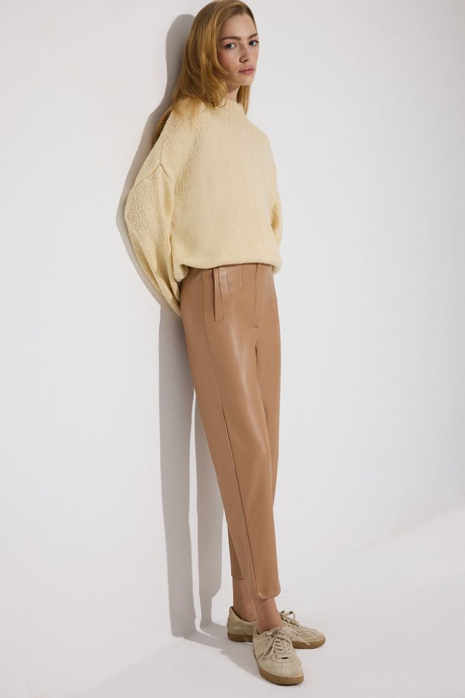 Touche Prive Brown High Waist Tapered Cropped Pants Wholesale Clothing 1