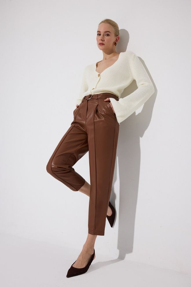 Touche Prive Brown Elegant Tapered Cropped Pants Wholesale Clothing Casual