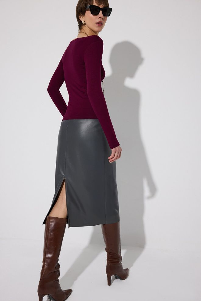 Touche Prive Claret Red Elegant Formal Blouse Wholesale Clothing Elegant