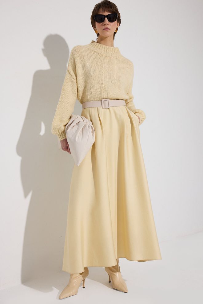 Touche Prive Beżowa Rozkloszowana Spódnica Maxi Z Klamrą I Skośną Kieszenią Hurtowa sprzedaż odzieży Skromny