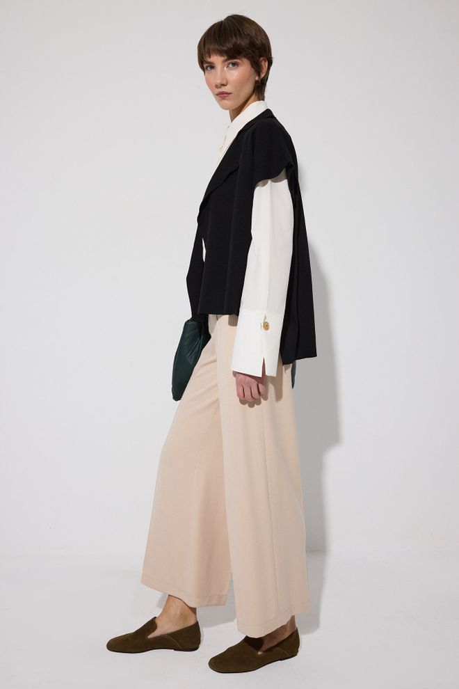 Touche Prive Beżowe Eleganckie Spodnie Palazzo Z Szerokimi Nogawkami Hurtowa sprzedaż odzieży Wiosna