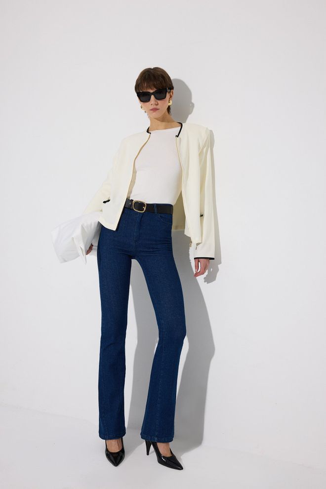 Touche Prive Бяла Блуза С Лодка Деколте И Прав Ръкав Тясна Кройка Дрехи на едро Небрежен