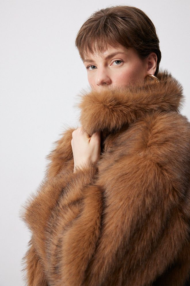 Touche Prive Brown Fur Oversized Fit Coat With Notched Collar Wholesale Clothing Casual