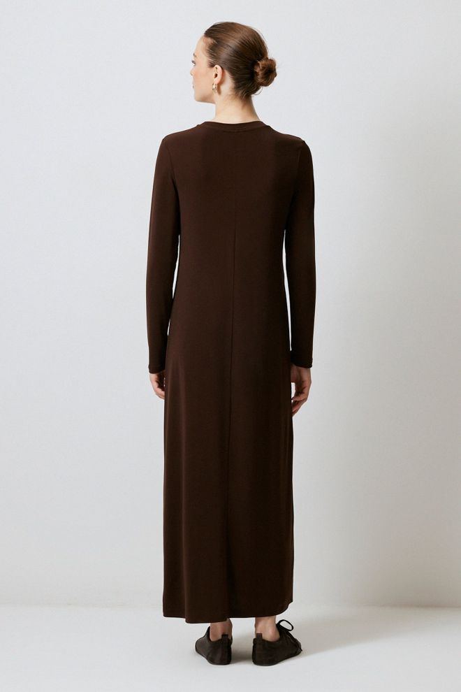 Touche Prive Brown Maxi Sweater Dress With Long Sleeves Wholesale Clothing Spring