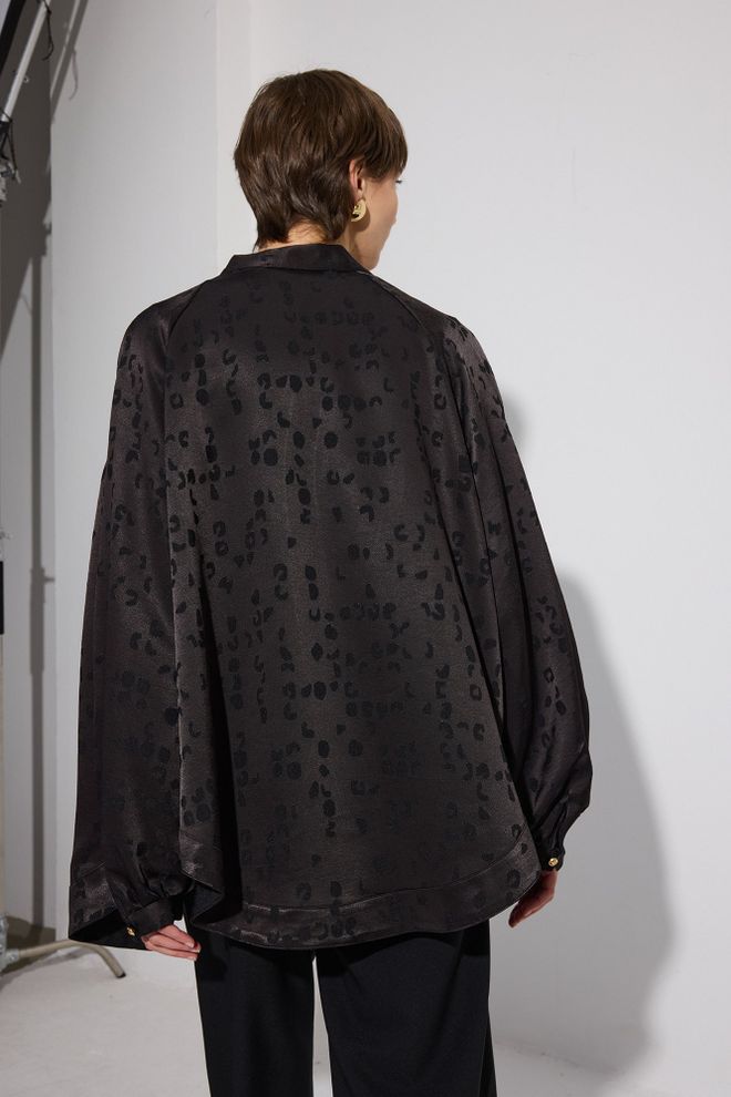 Touche Prive Black Kimono With Animal Print And Shawl Collar Wholesale Clothing Vintage
