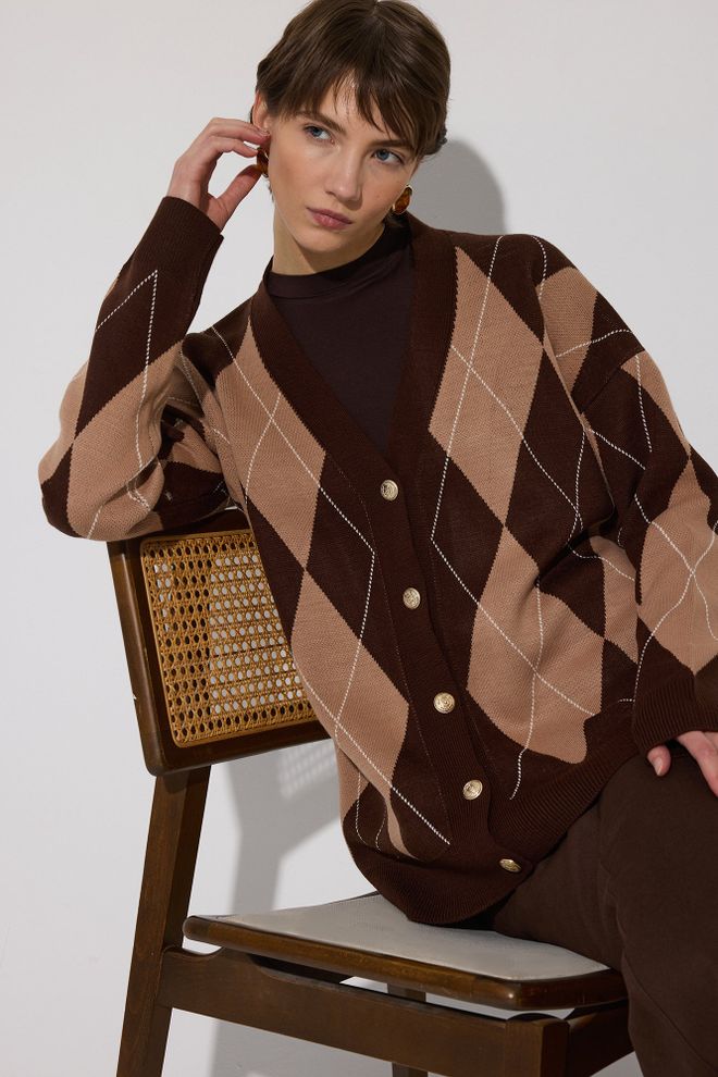 Touche Prive Brown Argyle Oversized V Neck Cardigan Wholesale Clothing Fall