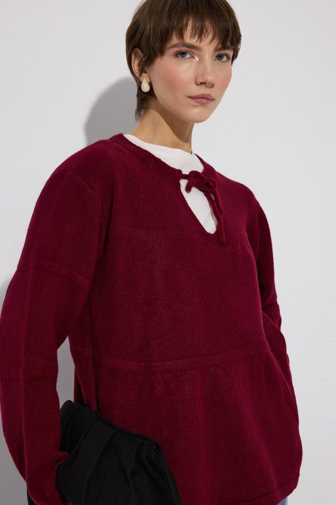 Touche Prive Claret Red Sweater With Oversized Fit And Round Neck Wholesale Clothing Vintage