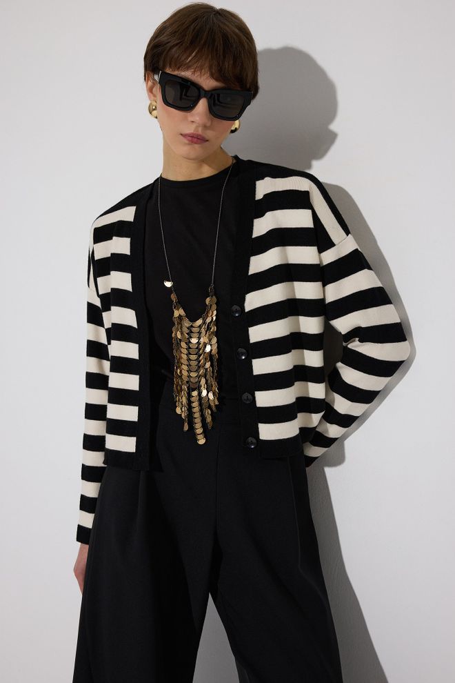 Touche Prive Gilet Noir À Rayures Coupe Régulière Col En V Vêtements en gros 1