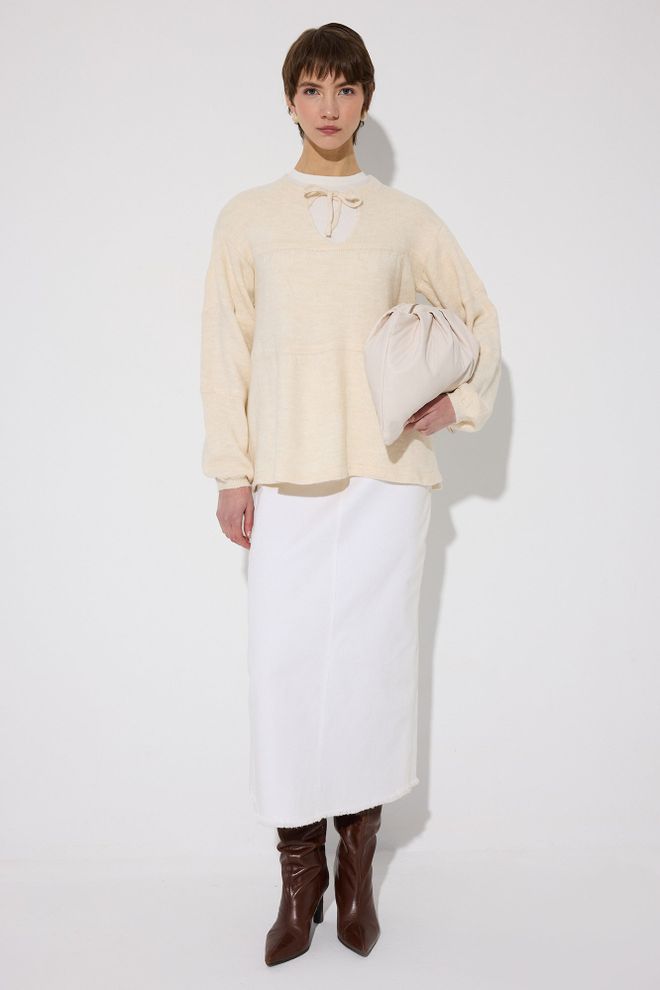 Touche Prive سترة اللون البيج برقبة ثقب المفتاح وأكمام طويلة ملابس بالجملة محتشم