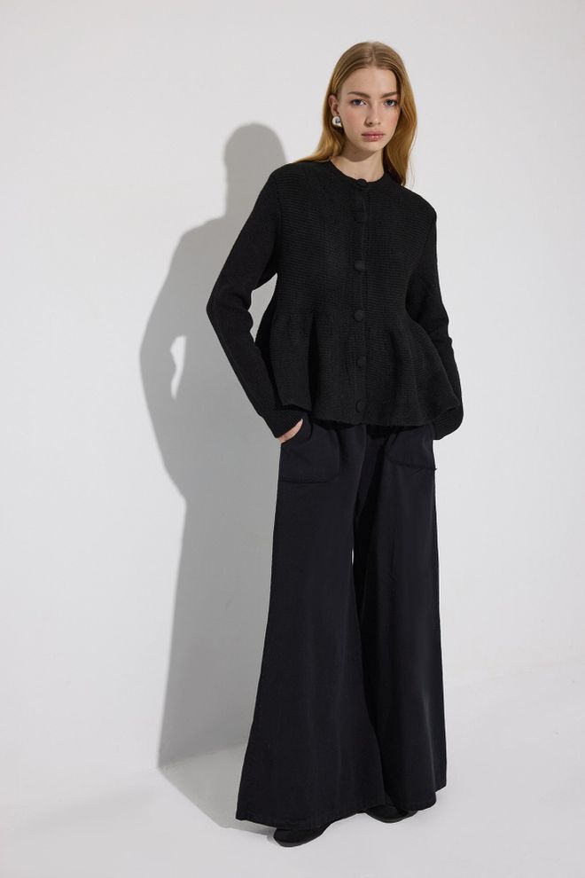 Touche Prive Црни Кардиган Са Дугмадима И Патцх Џепом Велепродаја одеће Неформалан