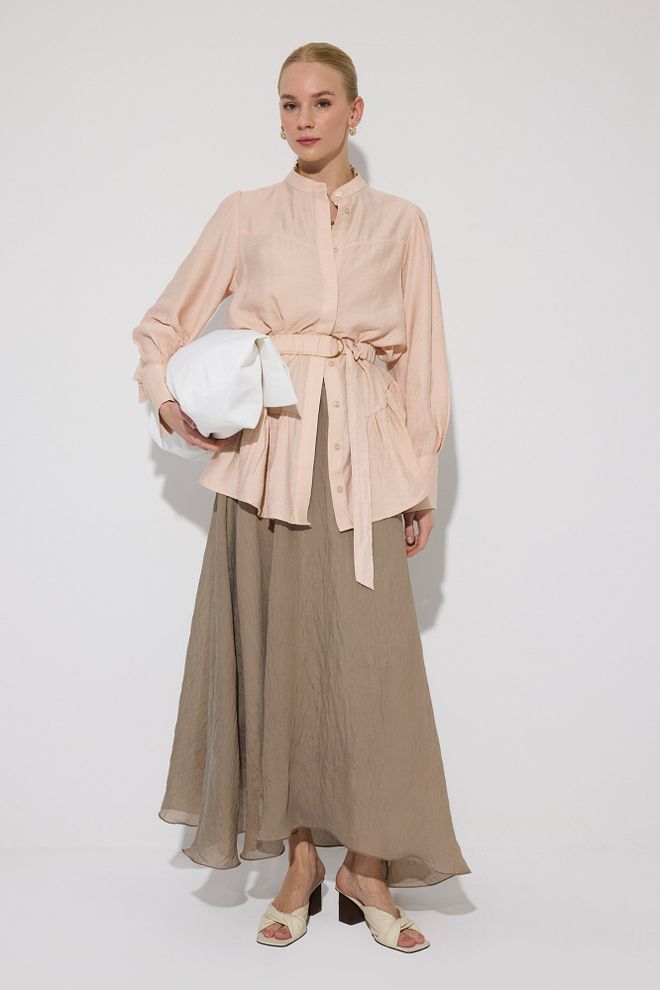 Touche Prive Beige Casual Elegante Shirt Met Opa Hals Groothandel Kleding Werk