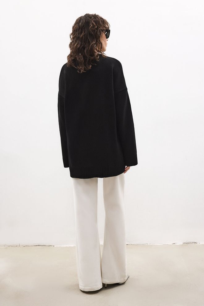 Touche Prive سترة سوداء بمقاس كبير برقبة مستديرة وأكمام طويلة ملابس بالجملة محتشم