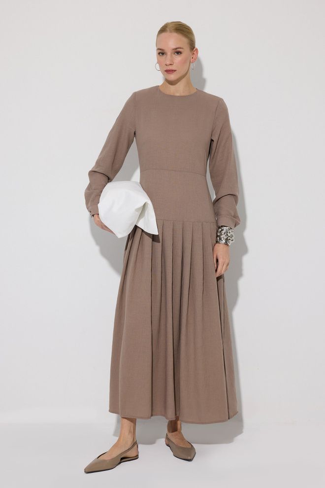 Touche Prive Бежова Елегантна Рокля Тип А линия С Дълги Ръкави Дрехи на едро Скромна мода