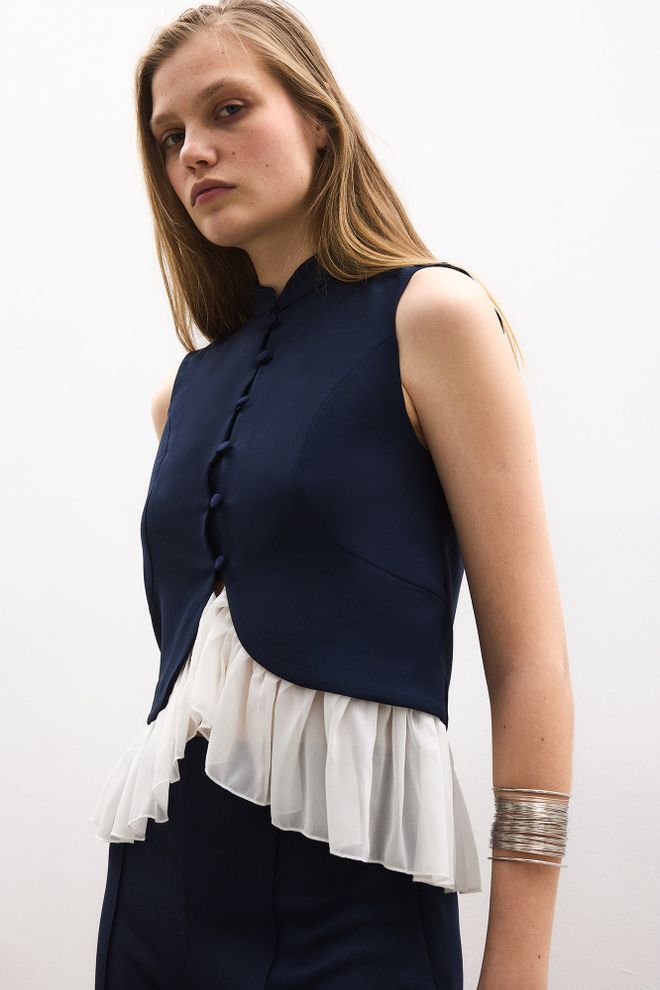 Touche Prive Mornarsko Plava Uski Kroj Prsluk Na Gumbe Regularne Duljine Veleprodaja odjeće 1