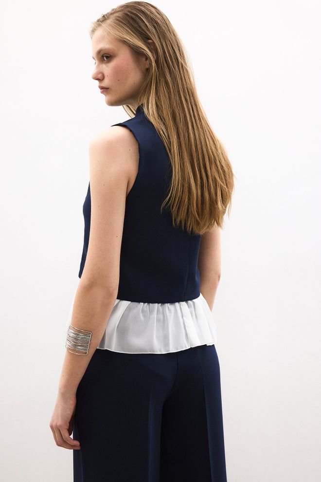 Touche Prive Mornarsko Plava Uski Kroj Prsluk Na Gumbe Regularne Duljine Veleprodaja odjeće Vintage