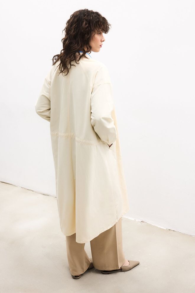 Touche Prive Beige Trenchcoat Elegant Single Breasted Classic Wholesale Clothing Spring