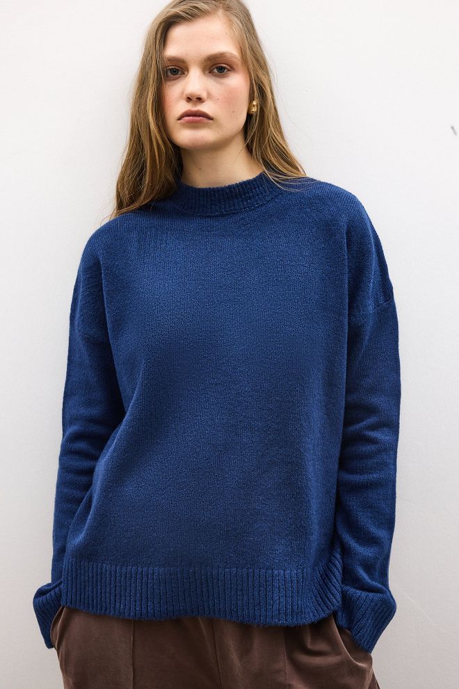 Touche Prive Navy Blue Oversized High Neck Sweater Wholesale Clothing 1