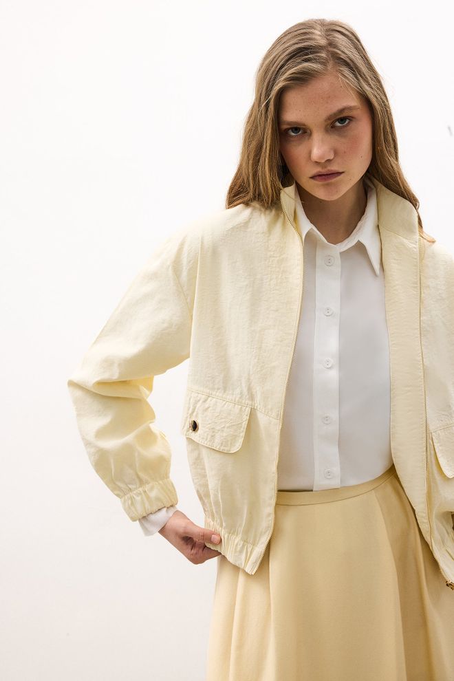 Touche Prive Beige Bomber Jacket Wholesale Clothing Casual