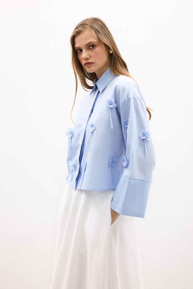 Touche Prive Blue Elegant Oversized Buttoned Shirt Wholesale Clothing Casual