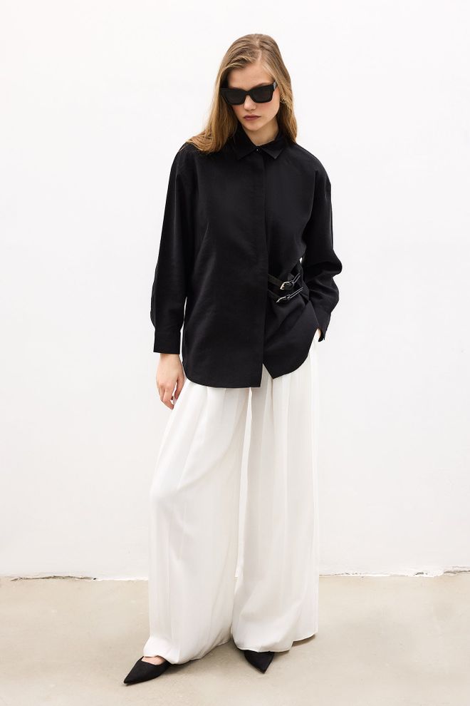 Touche Prive Chemise Noire Boutonnée Grande Taille Avec Col Échancré Vêtements en gros Modeste