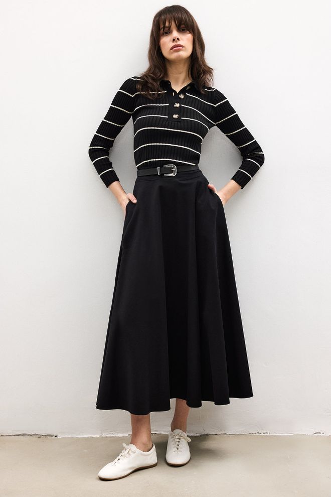 Touche Prive Crni Prugasti Uski Džemper S Polo Izrezom Veleprodaja odjeće 1