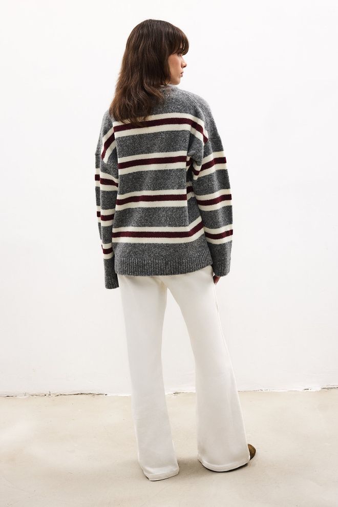 Touche Prive Grey Striped Oversized Fit Sweater Wholesale Clothing 1