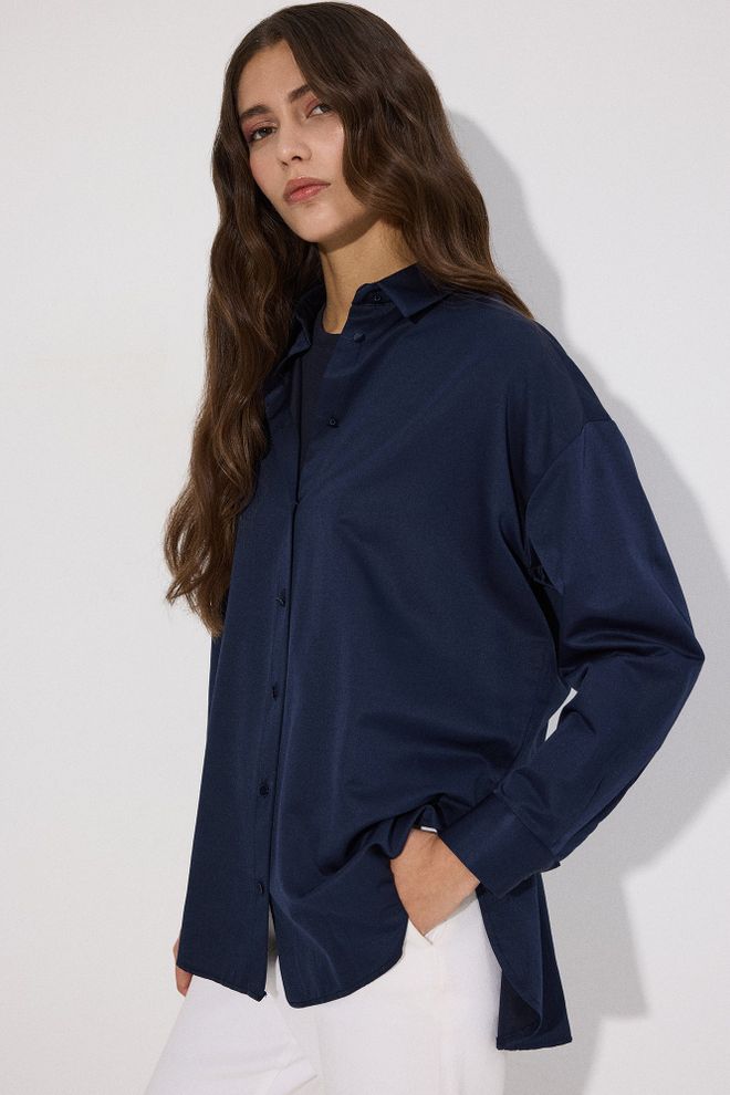 Touche Prive Navy Blue Shirt With Notched Neck And Buttoned Closure Wholesale Clothing 1