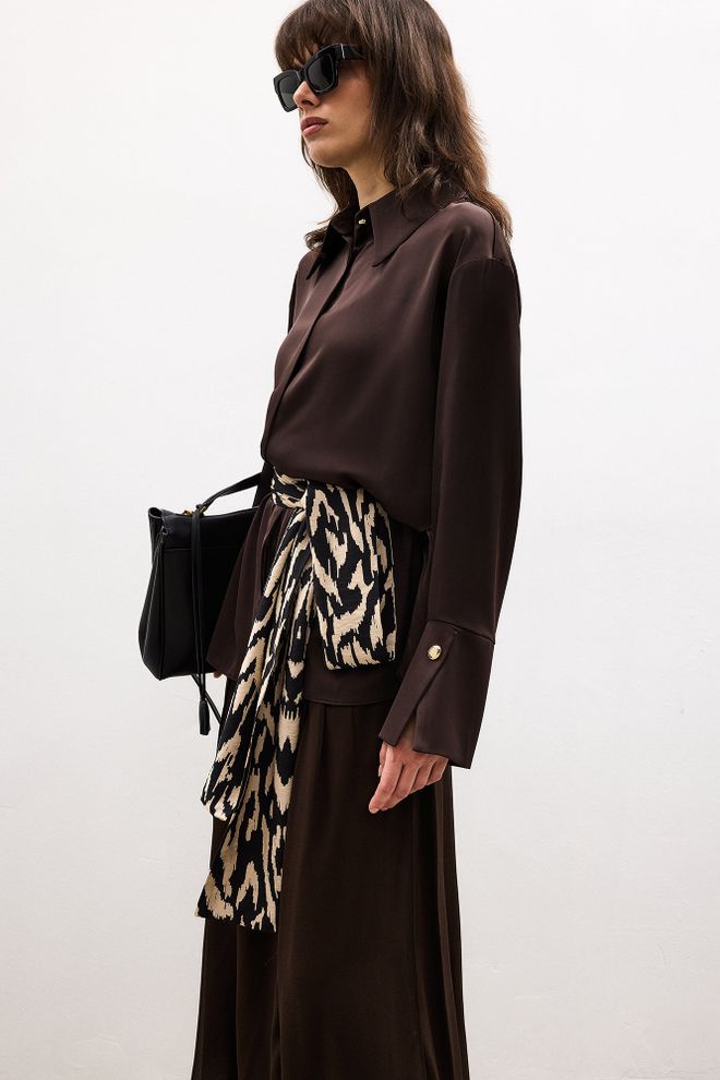 Touche Prive Bruin Elegante Formele Vintage Shirt Groothandel Kleding Casual