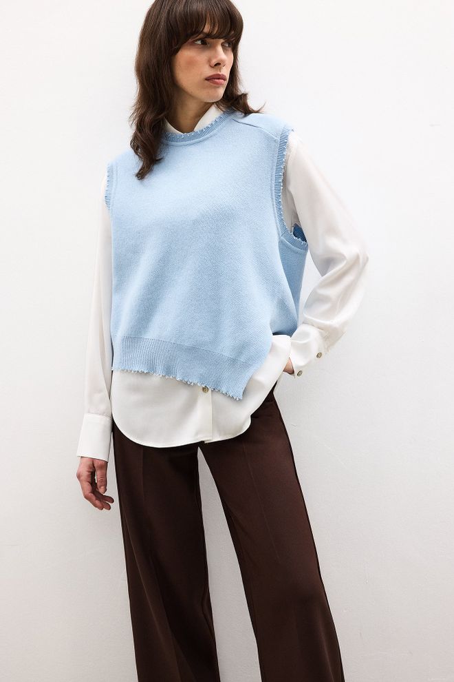 Touche Prive Sweter Z Dzianiny O Asymetrycznym Kroju Hurtowa sprzedaż odzieży 0