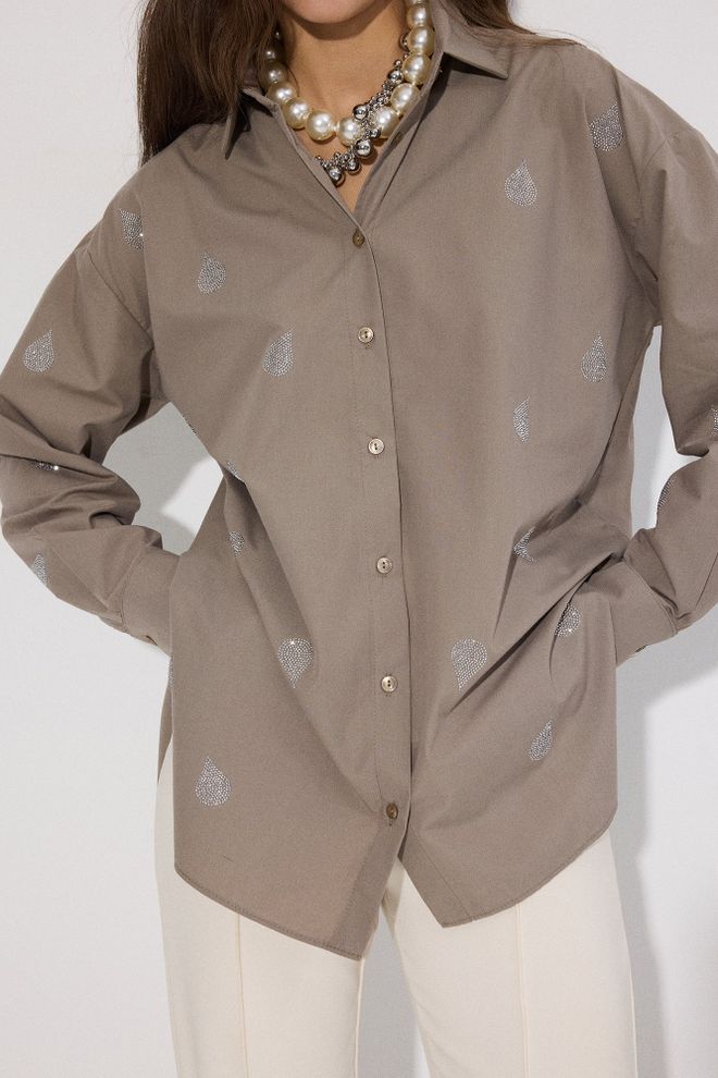 Touche Prive Elegant Beige Shirt With Notched Neck And Buttoned Closure Wholesale Clothing Spring
