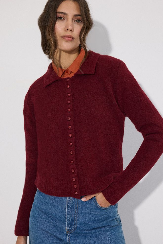 Touche Prive Claret Red Cardigan With Notched Neck And Buttoned Closure Wholesale Clothing Vintage