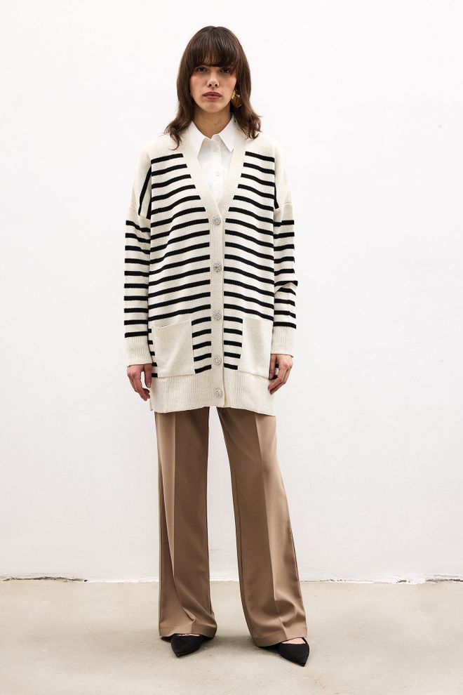 Touche Prive Black Striped Oversized Fit V Neck Cardigan Wholesale Clothing 1