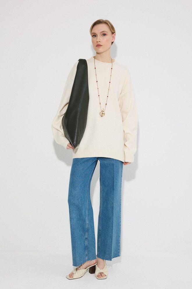 Touche Prive Beige Trui Oversized Pasvorm Met Crew Hals Groothandel Kleding Casual