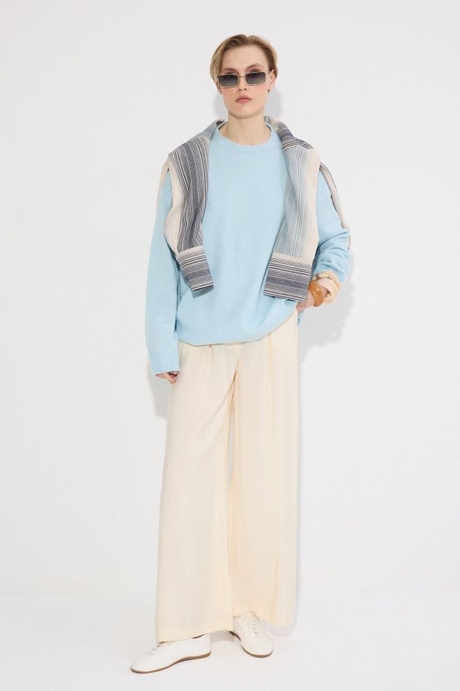 Touche Prive Blue Casual Elegant Preppy Sweater Wholesale Clothing 1