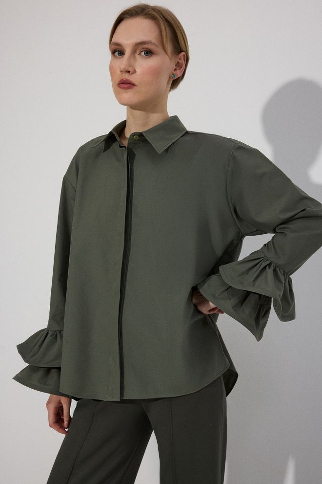 Touche Prive Green Elegant Shirt With Ruffle Sleeves Wholesale Clothing Spring