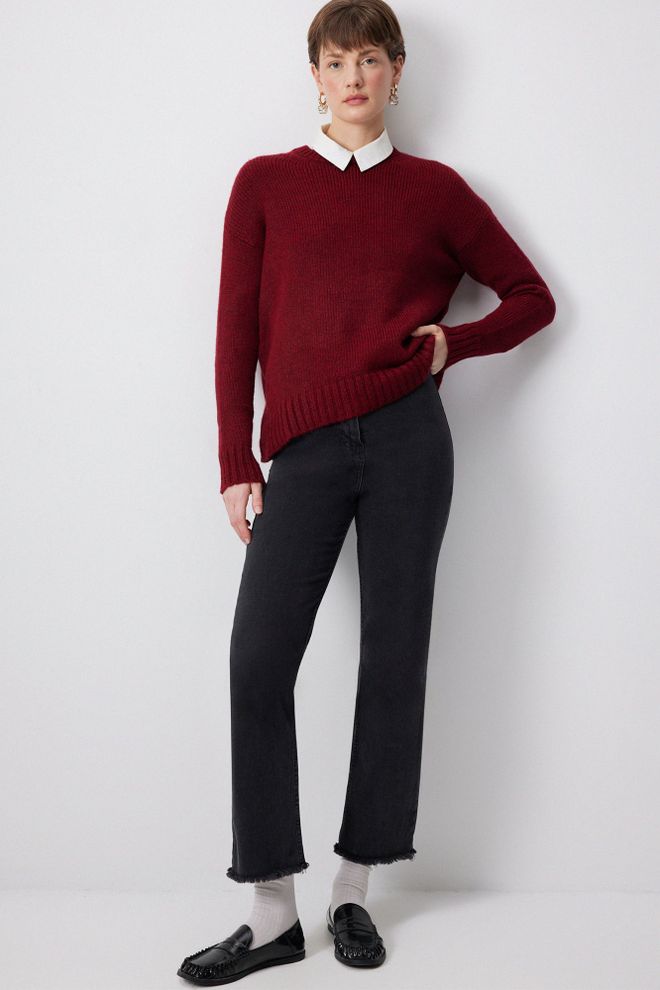 Touche Prive Claret Red Sweater With V Neck – Regular Fit Casual Preppy Wholesale Clothing Lounge