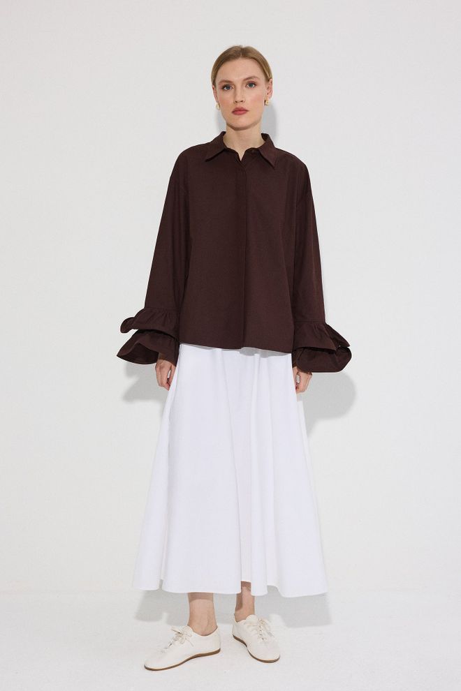 Touche Prive Chemise Brun Élégante Boutonnée Avec Manches À Volants Vêtements en gros Modeste