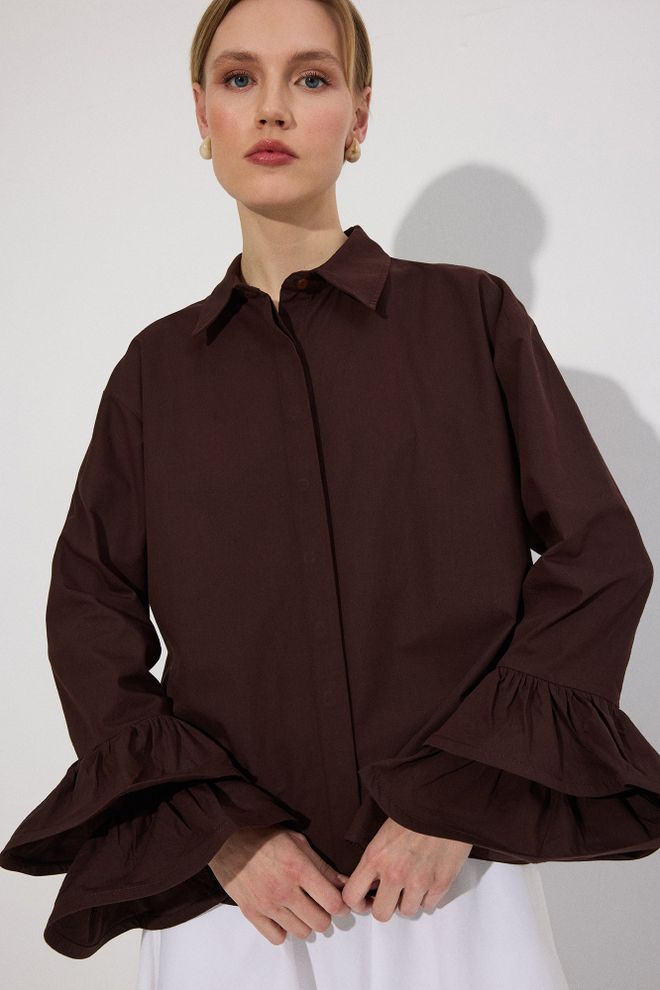 Touche Prive Brown Elegant Buttoned Shirt With Ruffle Sleeves Wholesale Clothing 1