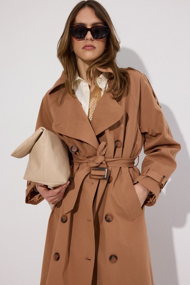 Touche Prive Brown Elegant Trenchcoat Wholesale Clothing 1