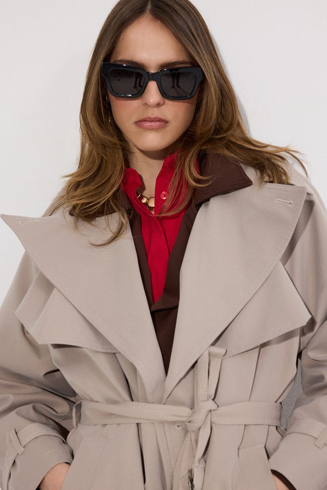 Touche Prive Beige Trenchcoat Elegant Single Breasted Wrapover Wholesale Clothing 5