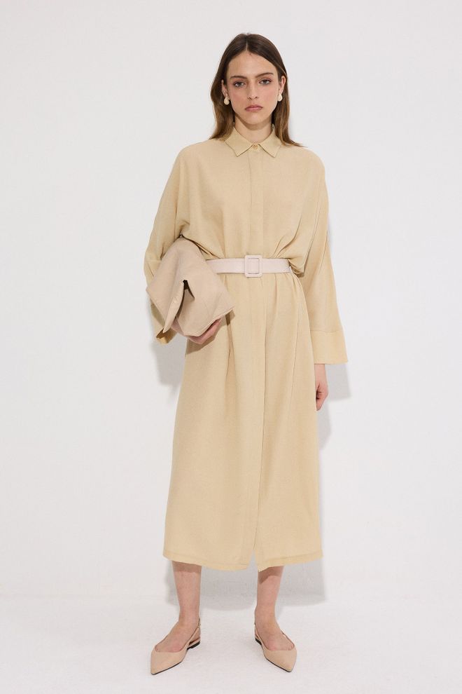 Touche Prive Chemise Beige Grande Taille À Col Polo Vêtements en gros Modeste