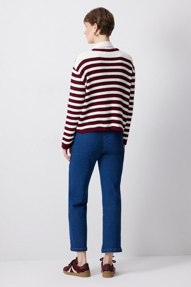 Touche Prive White Striped Buttoned Cardigan With Round Neck Wholesale Clothing 5