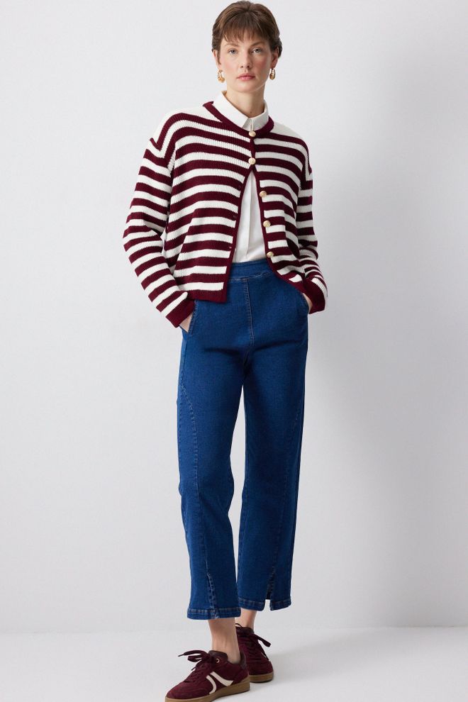 Touche Prive White Striped Buttoned Cardigan With Round Neck Wholesale Clothing Spring