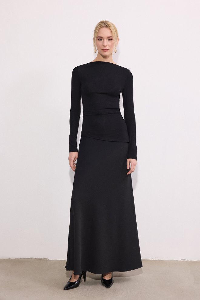 Touche Prive Κομψό Εφαρμοστό Μπλούζα Με Φαρδιά Λαιμόκοψη Σε Μαύρο Χονδρικό εμπόριο ενδυμάτων Σοδειά